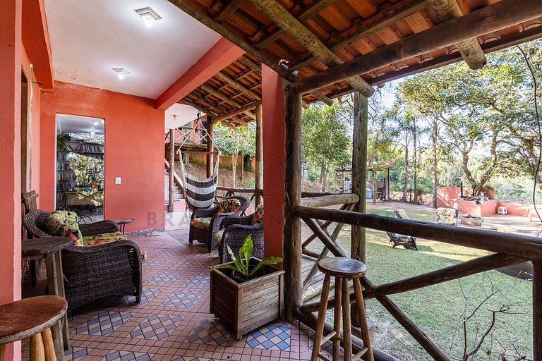 Sítio com 5 suítes , piscina, vista incrível