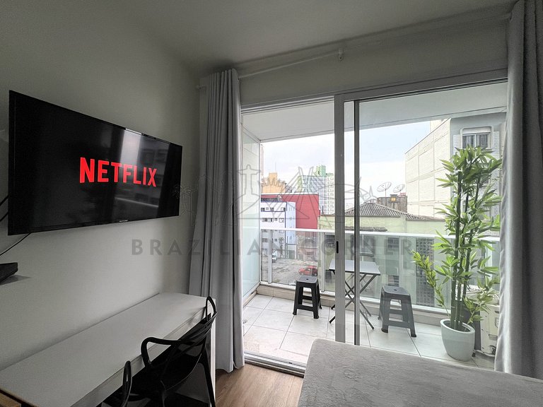 Moderno c/ ar condicionado, piscina e academia