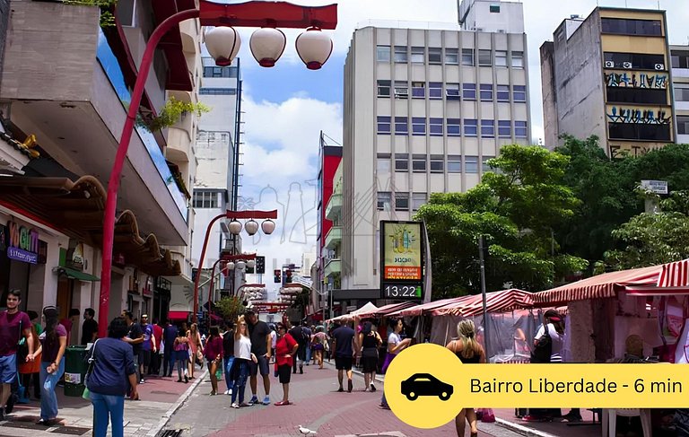 Modern Studio w/ A/C, Pool & Gym