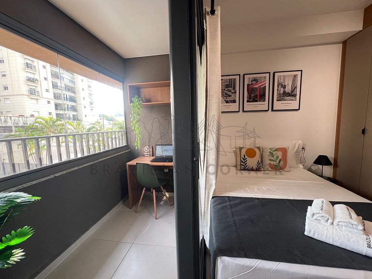 Near Ibirapuera Park w/ AC and Gym