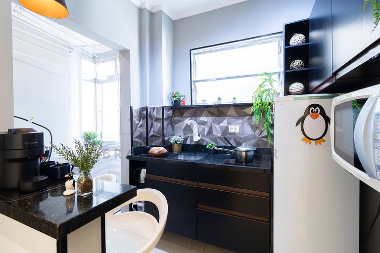 Modern in Gonzaga, 400 m from the beach with AC