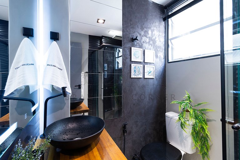 Modern in Gonzaga, 400 m from the beach with AC