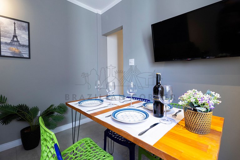 Modern in Gonzaga, 400 m from the beach with AC