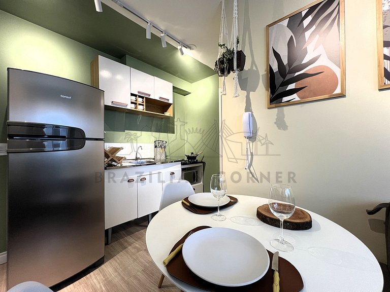 Charming and Modern with Pool and Gym