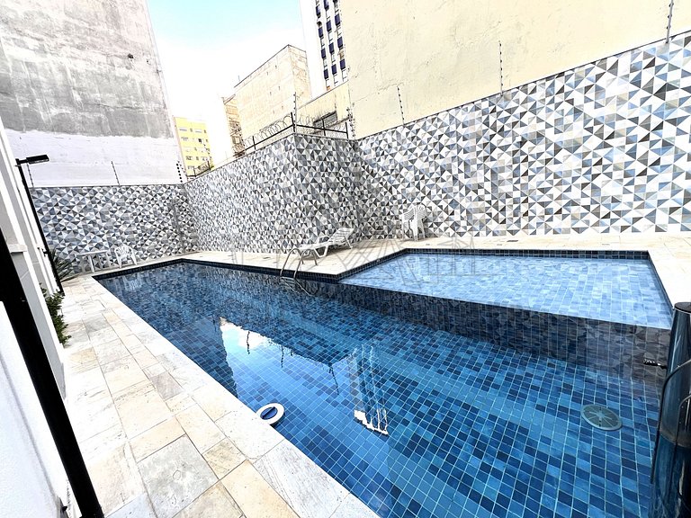 Charming and Modern with Pool and Gym