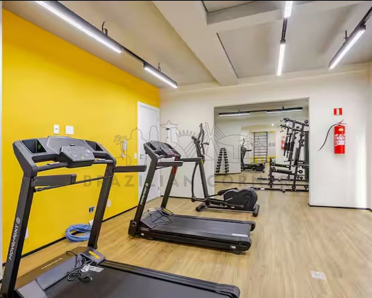 Charmoso e moderno com piscina e academia