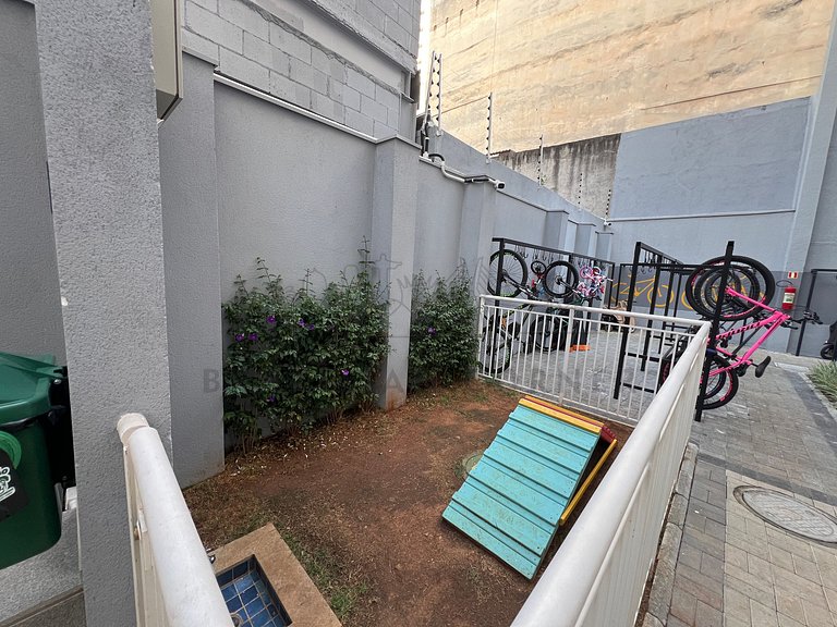 Charmoso e moderno com piscina e academia