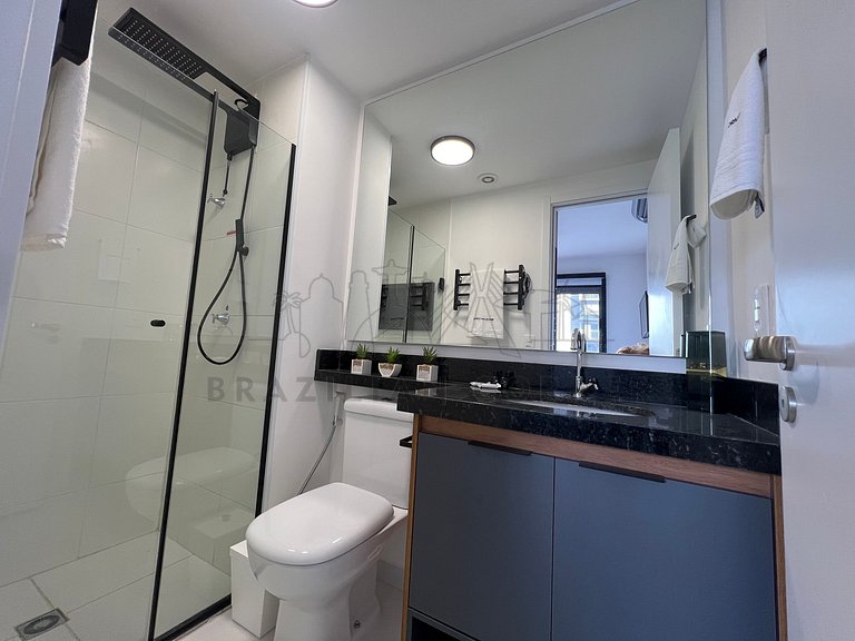 Moderno c/ AC, piscina e próx ao parque Ibirapuera