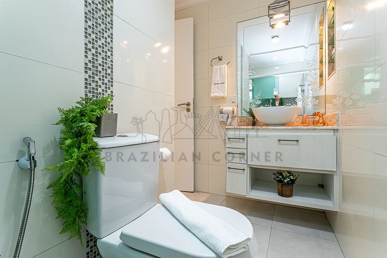 Comfortable and well located 300m from the beach