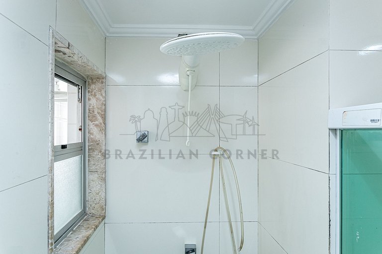 Confortável e bem localizado a 600m da praia