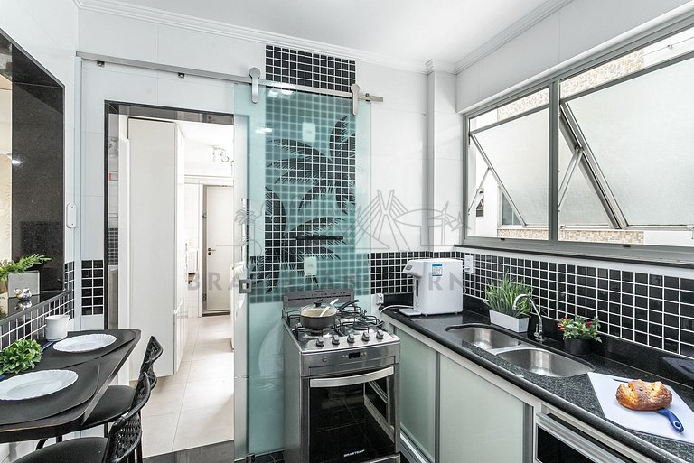 Comfortable and well located 300m from the beach