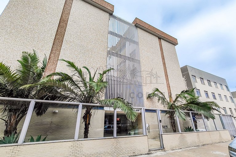 Comfortable and well located 300m from the beach