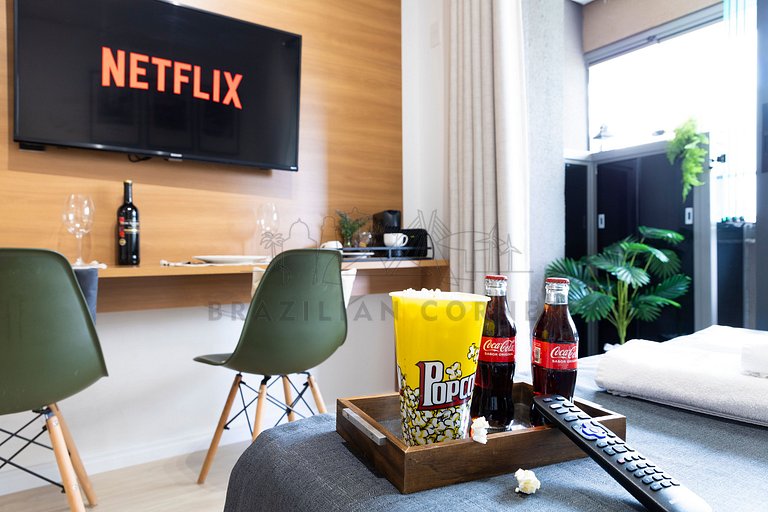 Próximo ao Parque Ibirapuera c/ AC e Academia