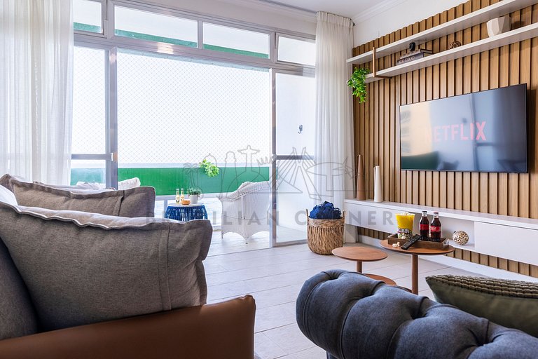 Oceanfront with 5 Bedrooms and Incredible Views