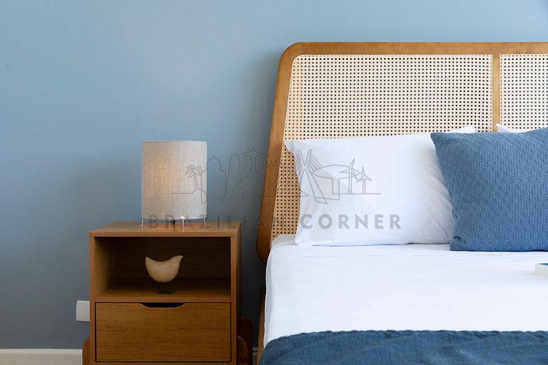 Oceanfront with 5 Bedrooms and Incredible Views