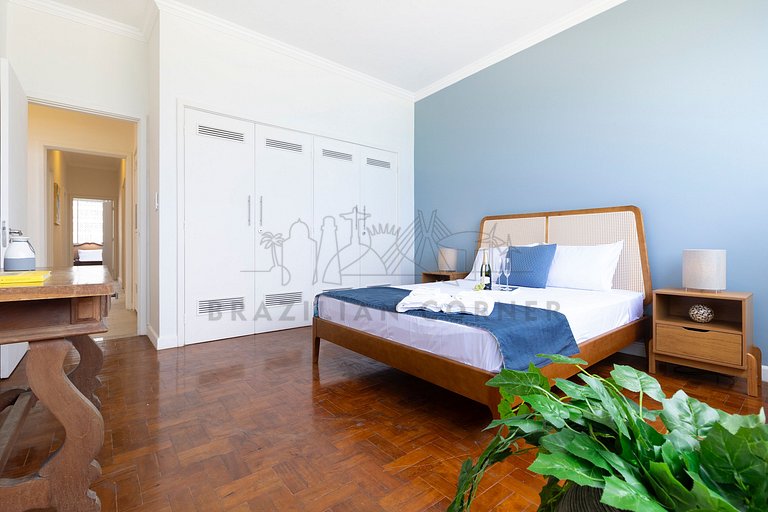 Beira-Mar com 5 Quartos e vista incrível