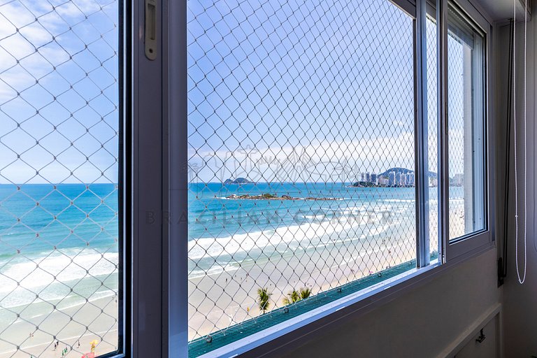 Oceanfront with 5 Bedrooms and Incredible Views