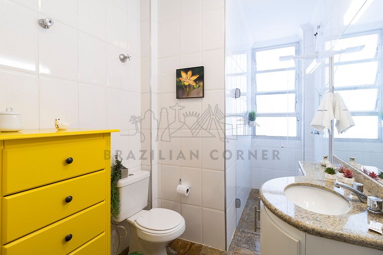 Oceanfront with 5 Bedrooms and Incredible Views