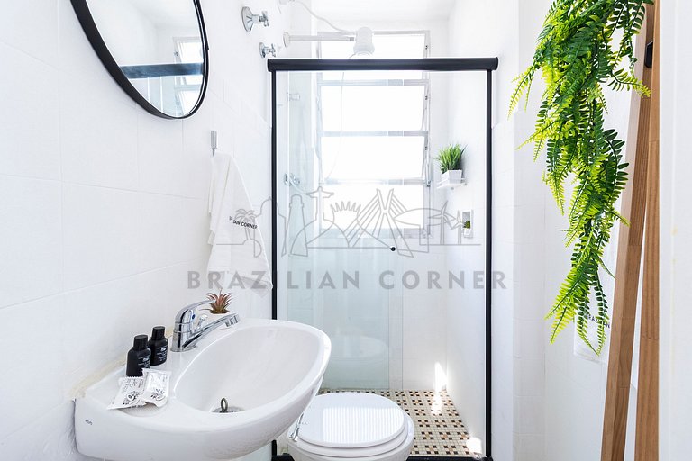 Oceanfront with 5 Bedrooms and Incredible Views