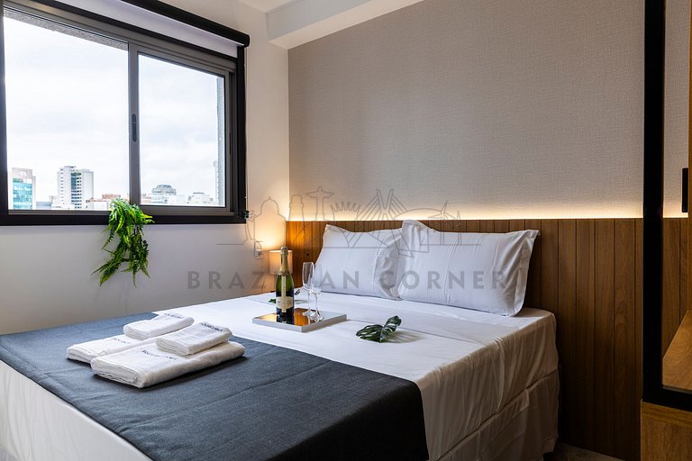 Modern w/ AC, Pool, and Near Ibirapuera Park