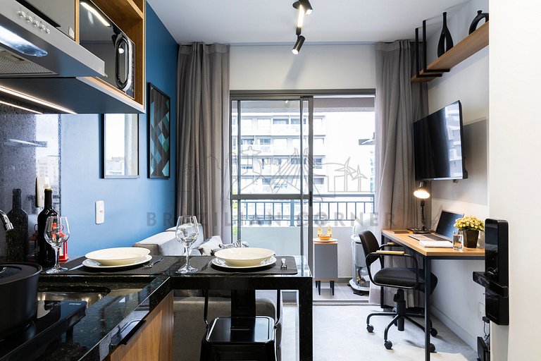 Modern w/ AC, Pool, and Near Ibirapuera Park