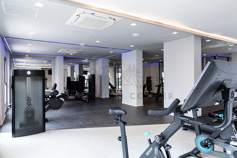 Modern w/ AC, Pool, and Near Ibirapuera Park