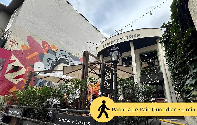 Moderno c/ AC, piscina e próx ao parque Ibirapuera