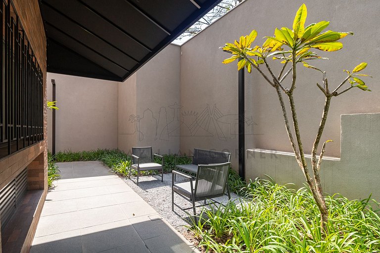 Modern in Vila Mariana with AC and Queen Bed