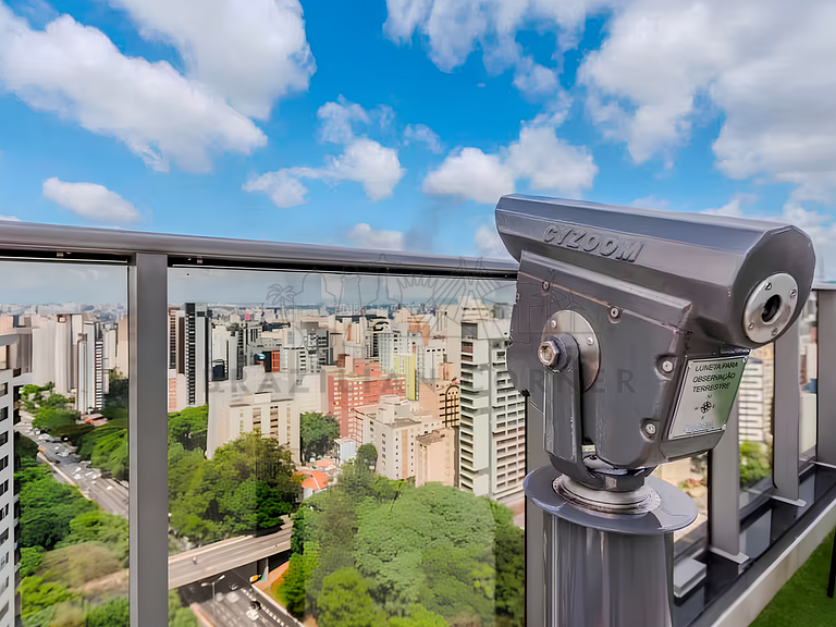 Vista incrível com piscina na cobertura e academia