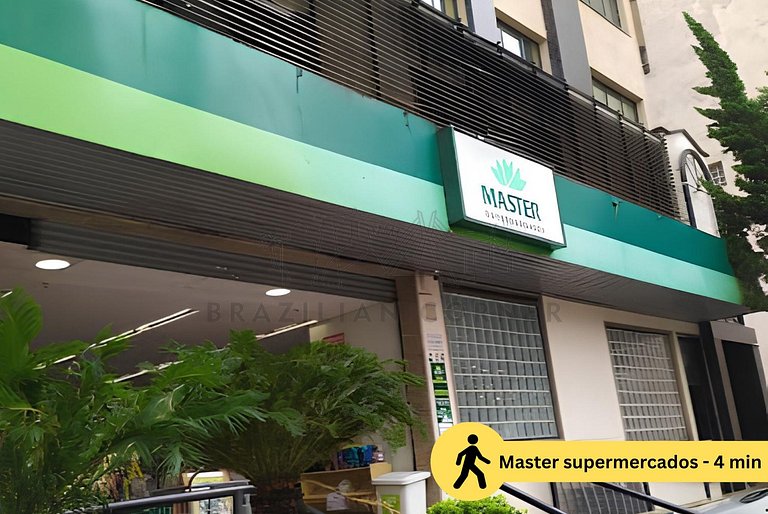 Vista incrível com piscina na cobertura e academia