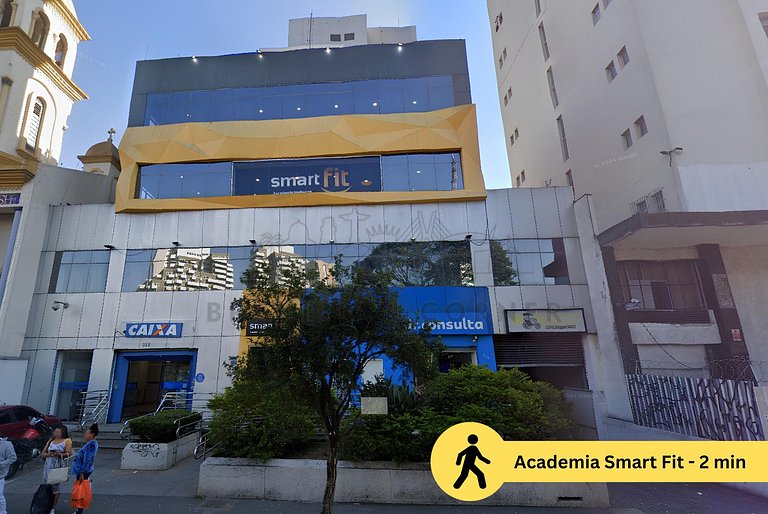 Vista incrível com piscina na cobertura e academia