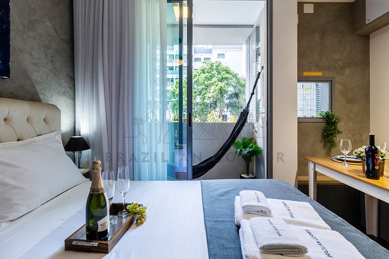 Modern and charming studio in Pinheiros