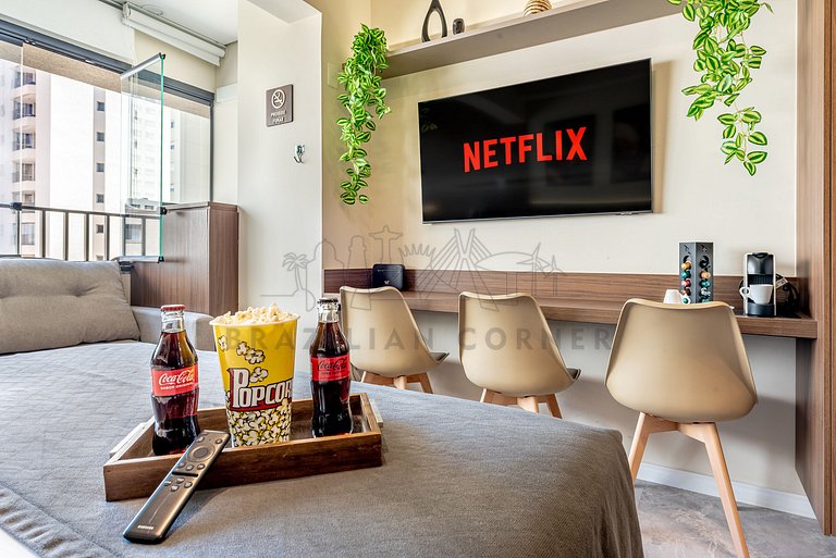 Near Ibirapuera Park with AC and Gym