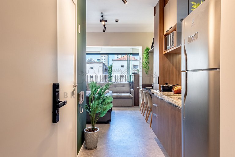 Near Ibirapuera Park with AC and Gym