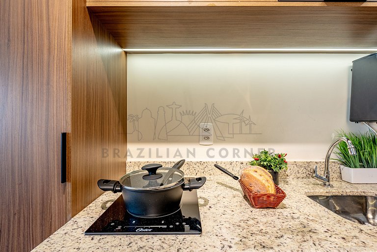 Near Ibirapuera Park with AC and Gym