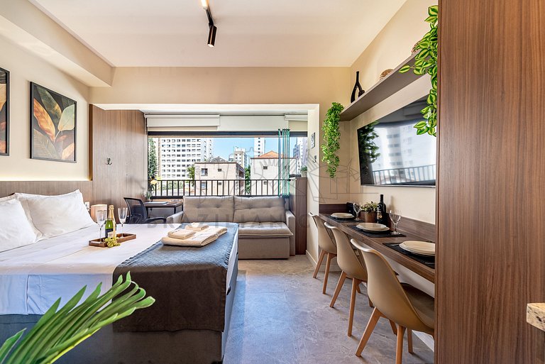 Near Ibirapuera Park with AC and Gym