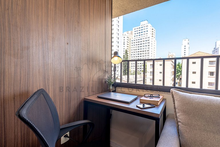 Near Ibirapuera Park with AC and Gym