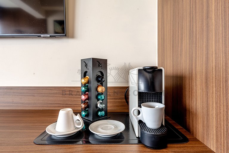 Near Ibirapuera Park with AC and Gym