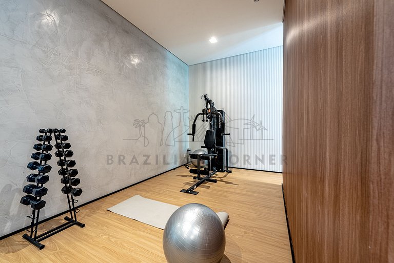 Near Ibirapuera Park with AC and Gym