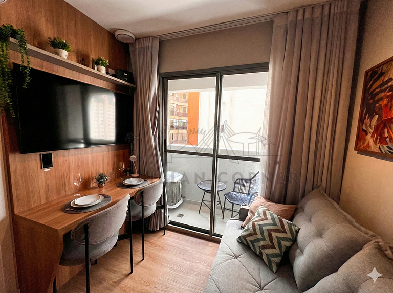 Moderno e tecnológico c/ AC, piscina e academia