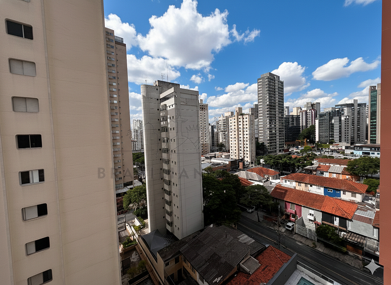 Moderno e tecnológico c/ AC, piscina e academia