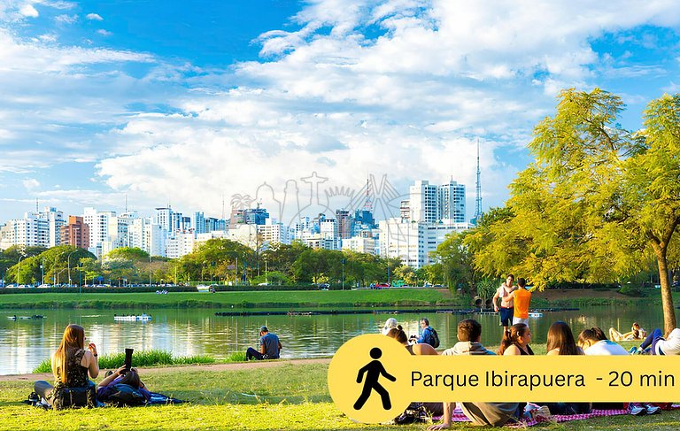 Moderno e tecnológico c/ AC, piscina e academia