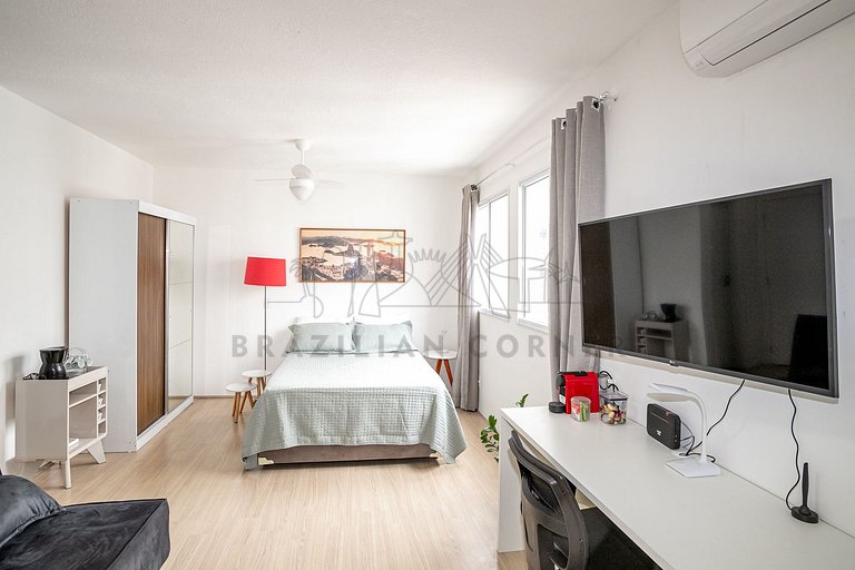 Modern with air-conditioning, pool and gym