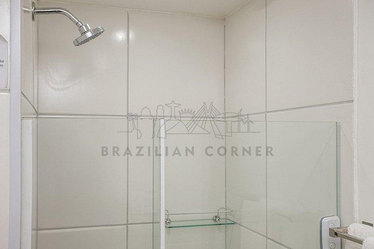 Modern with air-conditioning, pool and gym