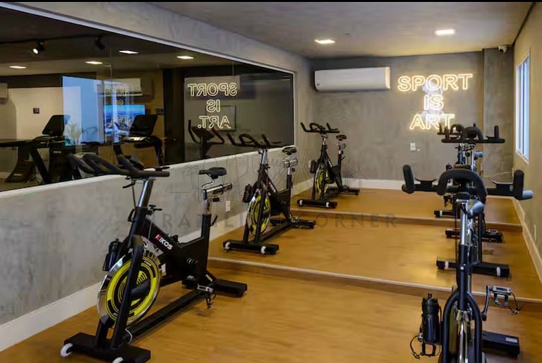 Modern with air-conditioning, pool and gym