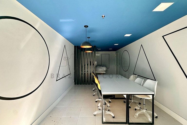 Moderno com ar- condicionado, piscina e academia