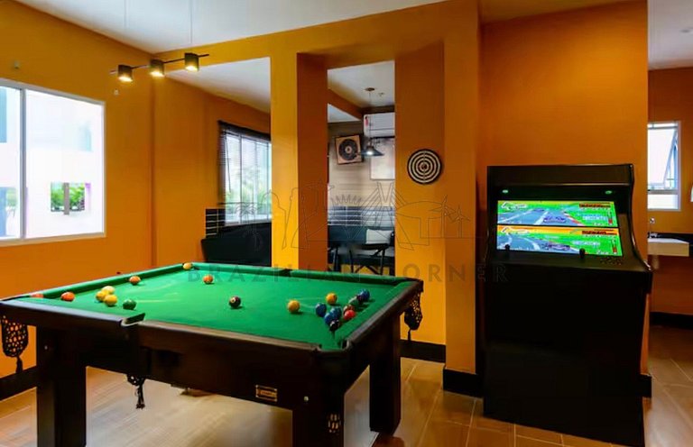 Moderno com ar- condicionado, piscina e academia