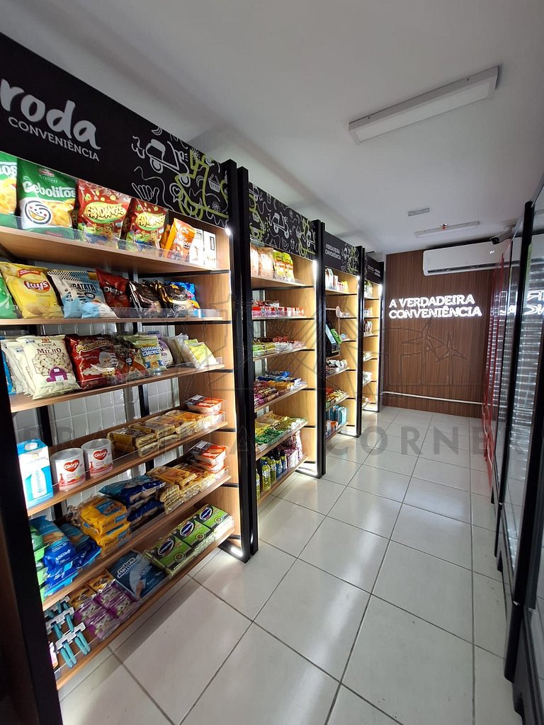 Moderno com ar- condicionado, piscina e academia