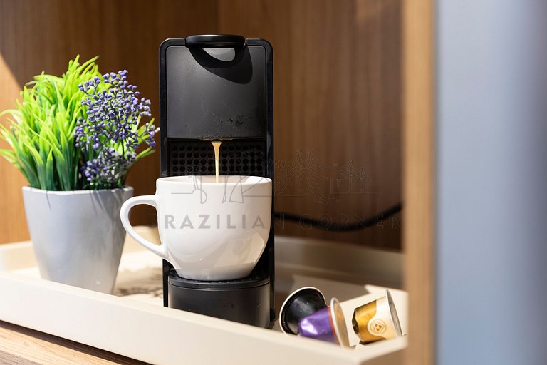 Moderno e tecnológico c/ AC, piscina e academia