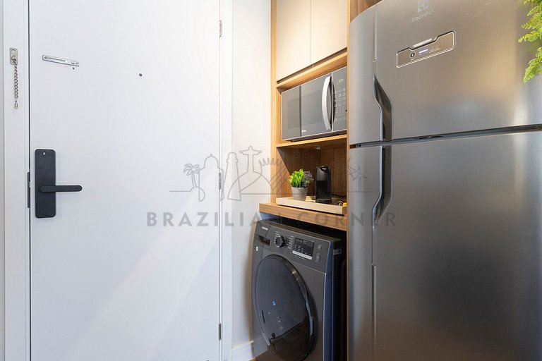 Moderno e tecnológico c/ AC, piscina e academia